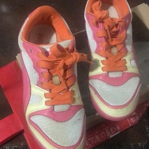 Used Puma womens shoes